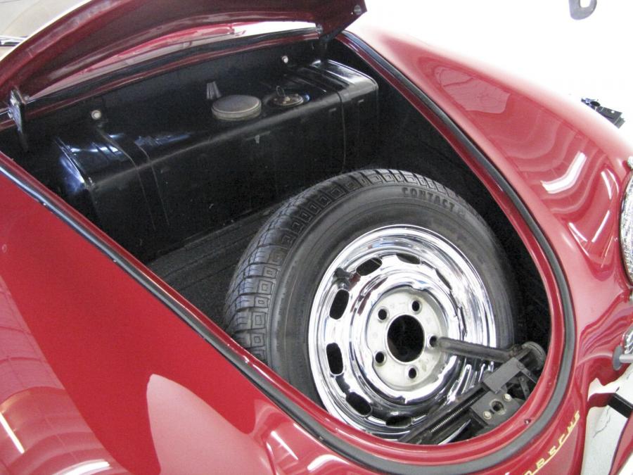  Porsche 356A 1600 Speedster 1957 года  (фото 5 из 10)
